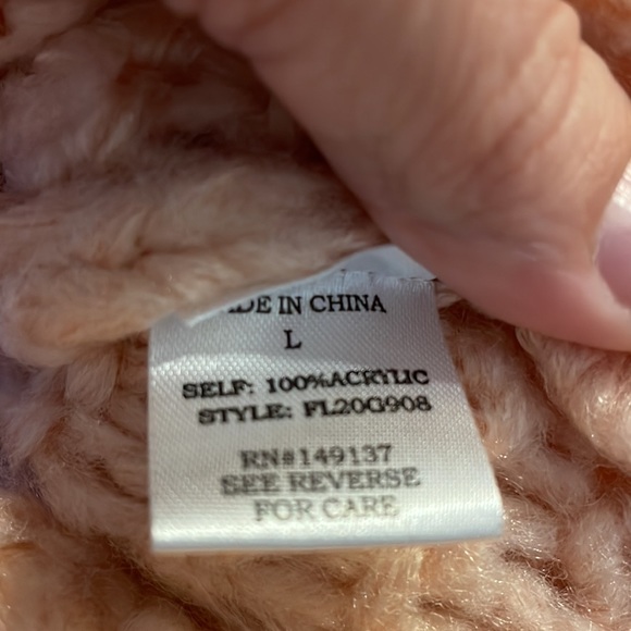 HYFVE Soft Crocheted Open Front Chunky Cardigan Sweater Size Large - Picture 11 of 11